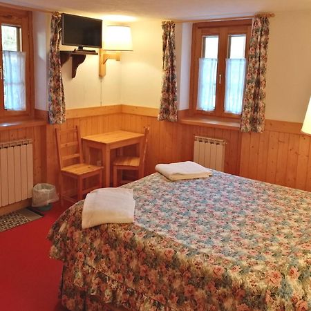 Hotel Locanda Grauson Конье Экстерьер фото